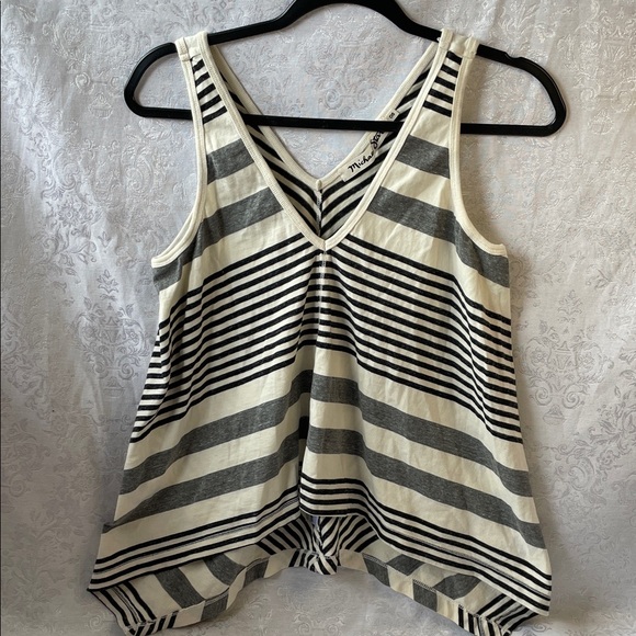 Michael Stars Tops - NWOT Michael Stars Cream & Black Striped V-Neck Tank.  OS